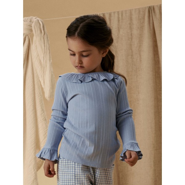 Lyseblå Lil' Atelier bluse med flæser