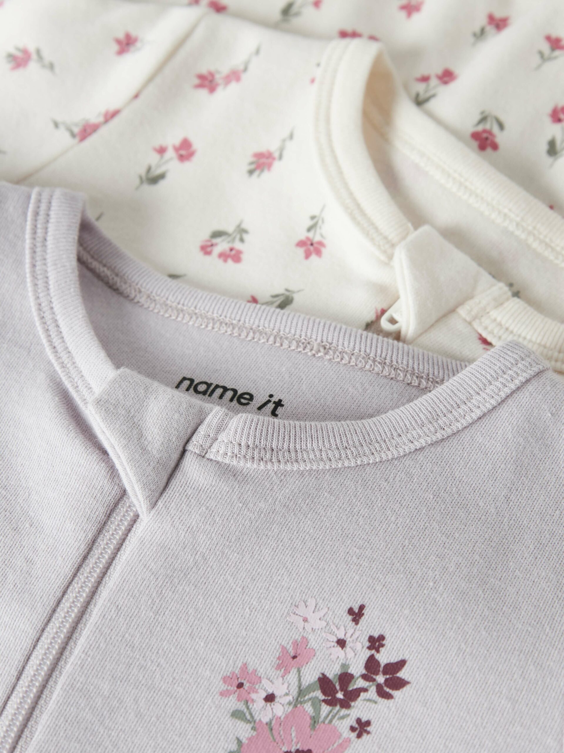 Name It - 2-pak - Natdragt - Flower - Jet Stream Lilac - Billede 2