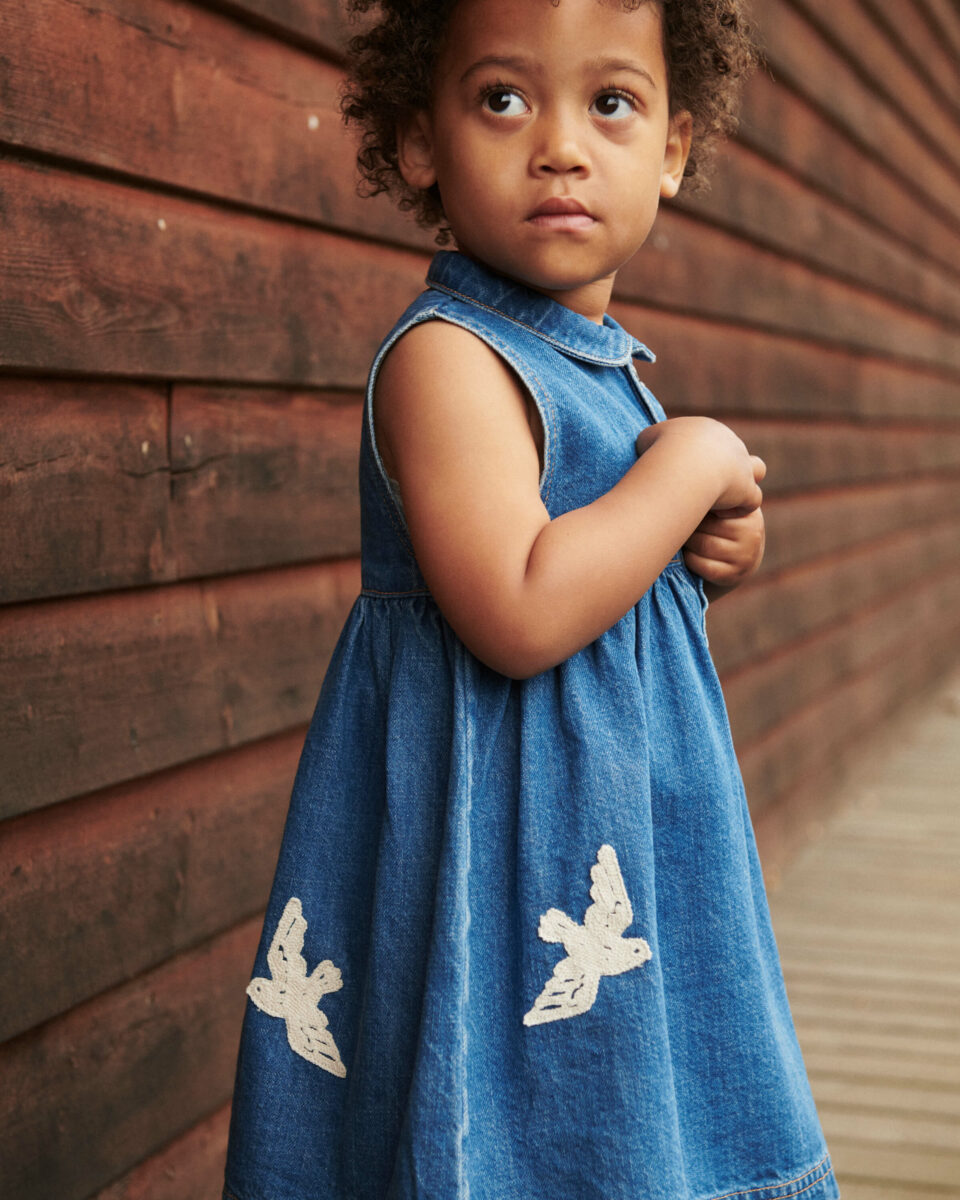 Copenhagen Colors - Denim Kjole - Crochet Doves - Indigo Blue Washed - Billede 3