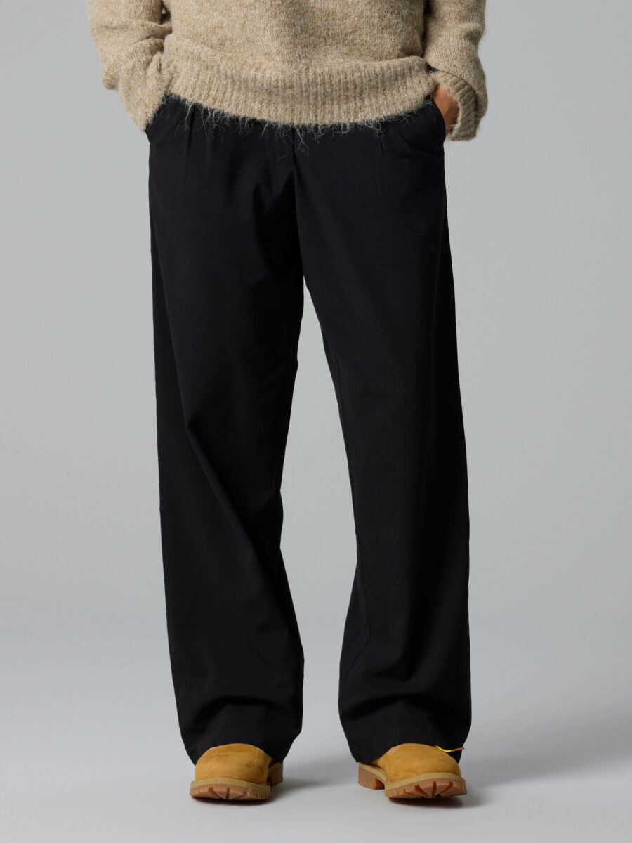 LMTD Luis buks Black