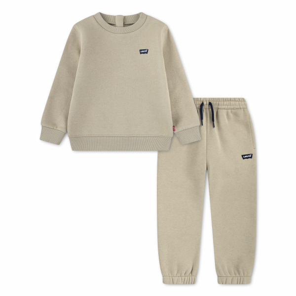 Sandfarvet Levis sweatsæt