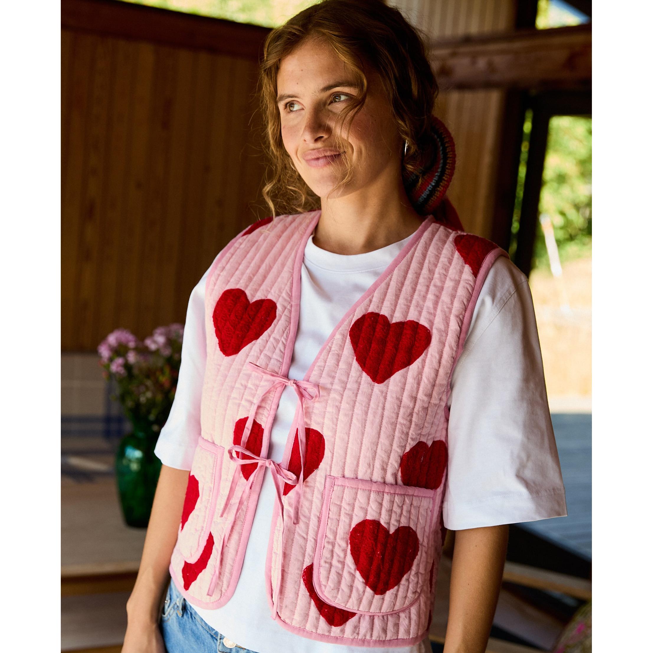 Sissel Edelbo - Qulitet vest - Honey Suzani - Red Heart